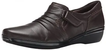 15 Best Shoes for Standing All Day Reviewed for Comfort